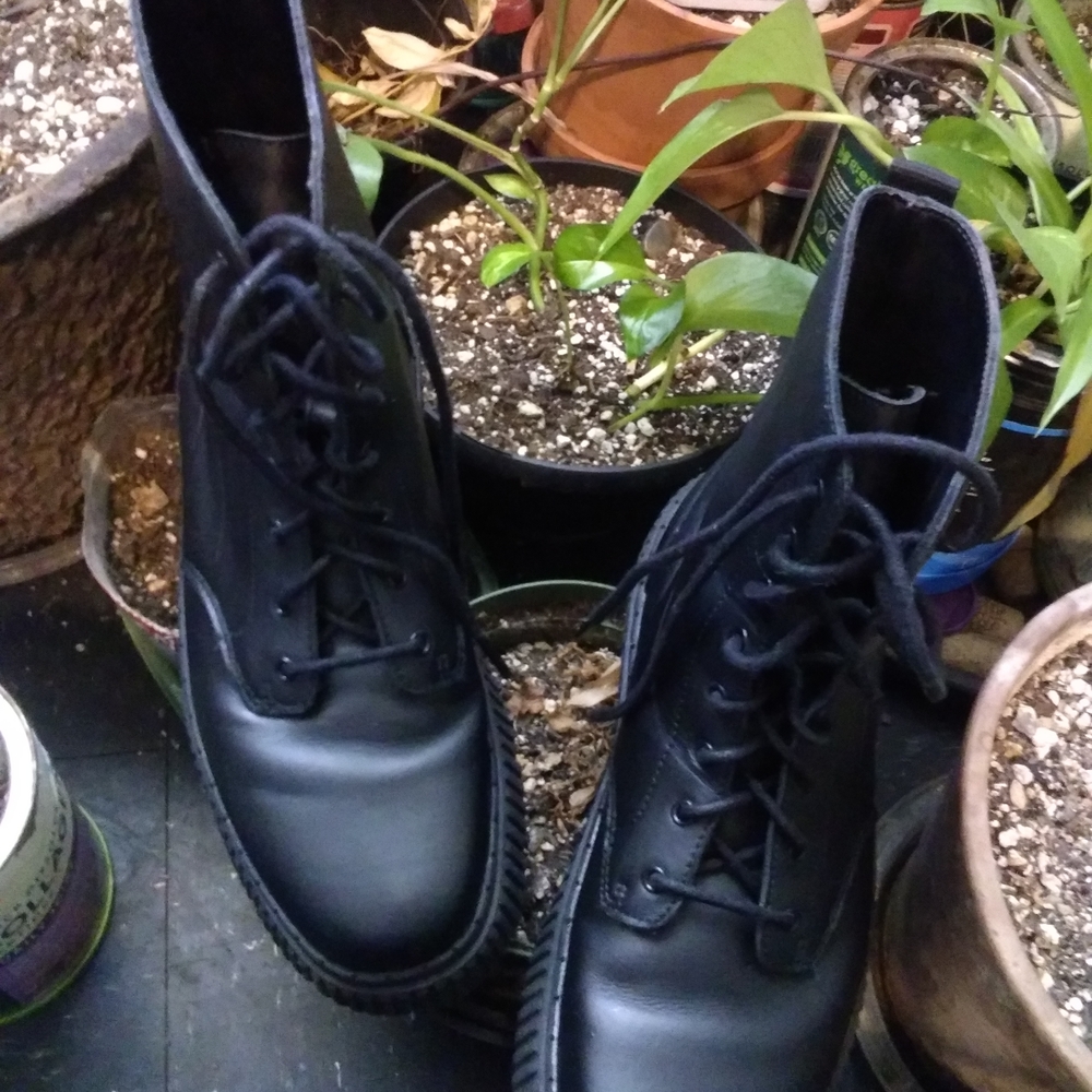 Puma Black Leather High-Top Sneakers Women's Size 9